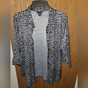 Spotted print blouse size 14/16